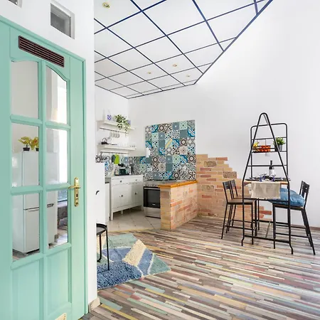 Apartment K28 Kiraly